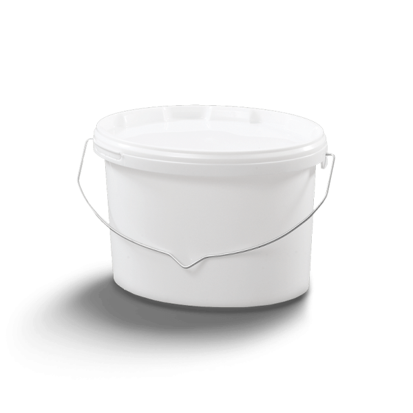 Oval bucket with plastic metal handle and lid